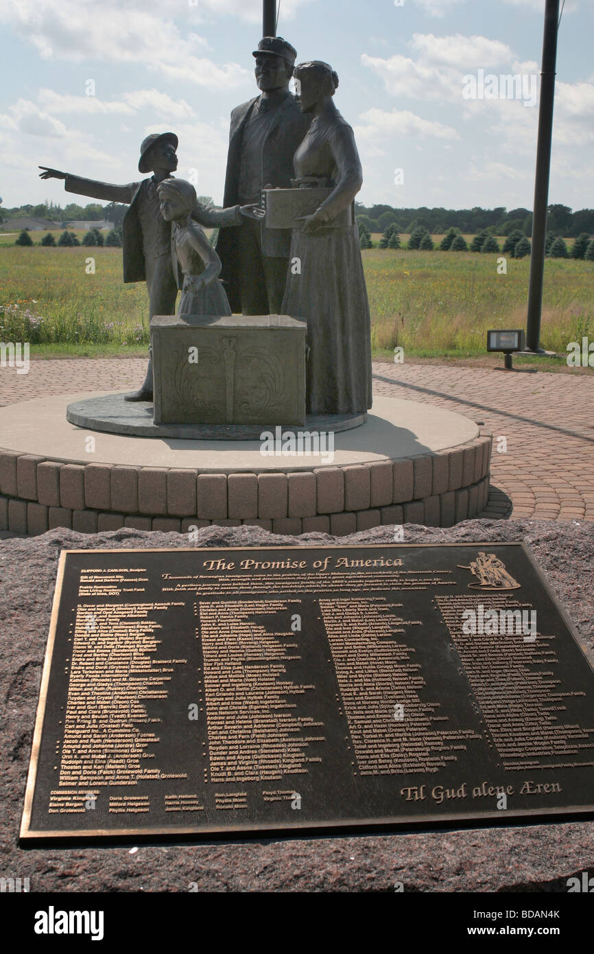 Norweigan Immigrant Monument, Lake Mills Iowa Stock Photo Alamy