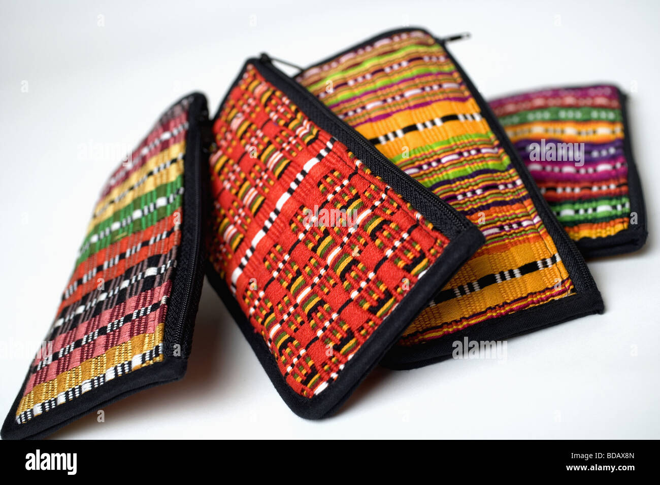 Shoulder bag no stitches handmade - Cuero La Sed