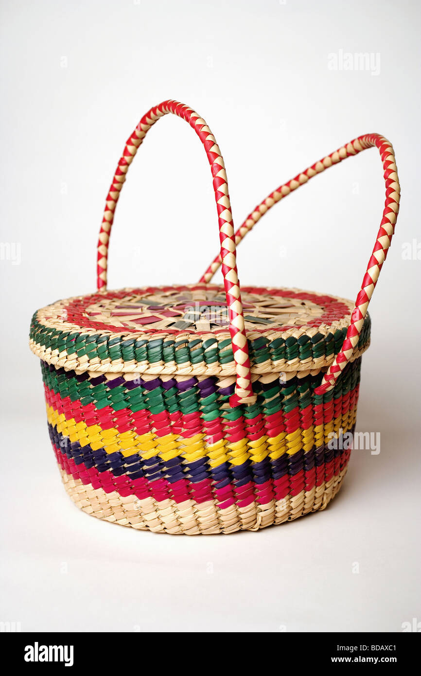 Lid of white wicker basket hi-res stock photography and images - Alamy