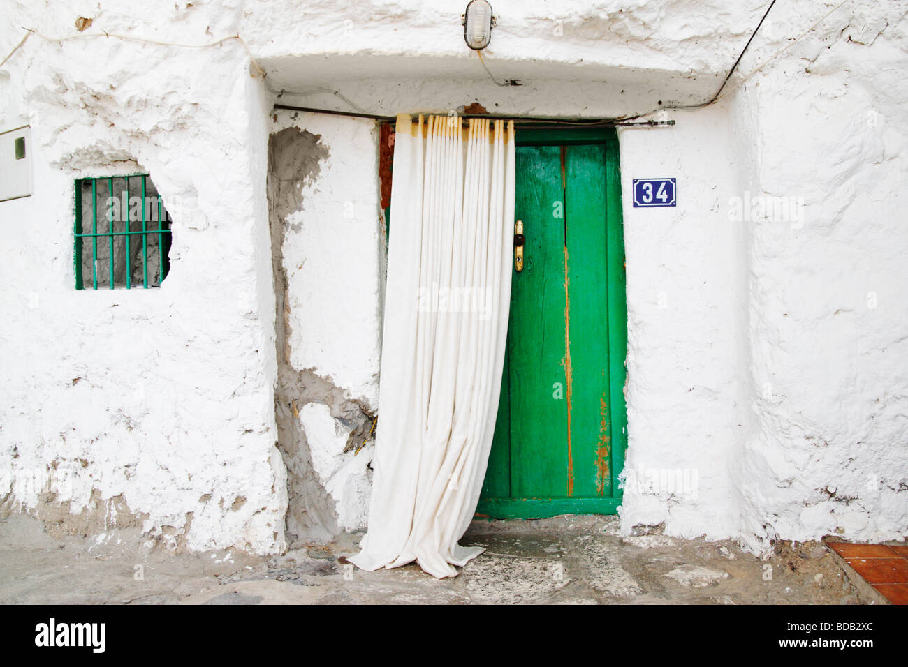 Cave houses hires stock photography and images Alamy
