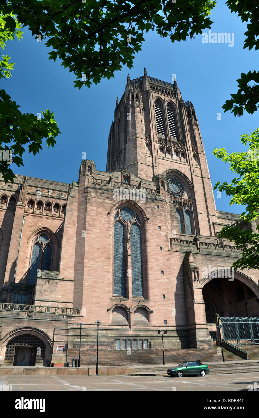Liverpool Cathedral Bells / The Bell of LIVERPOOL Cathedral 'GREAT