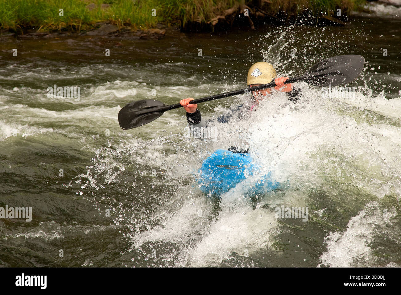 Whitewater kayaking hires stock photography and images Alamy