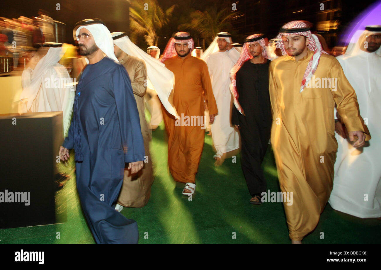 Scheik Muhammed bin Raschid Al Maktum and his entourage, Dubai Stock Photo