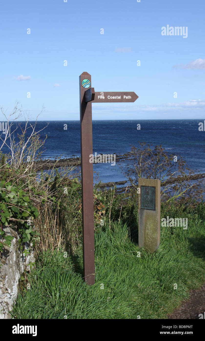 Fife coastal path sign to Anstruther Scotland August 2009 Stock Photo