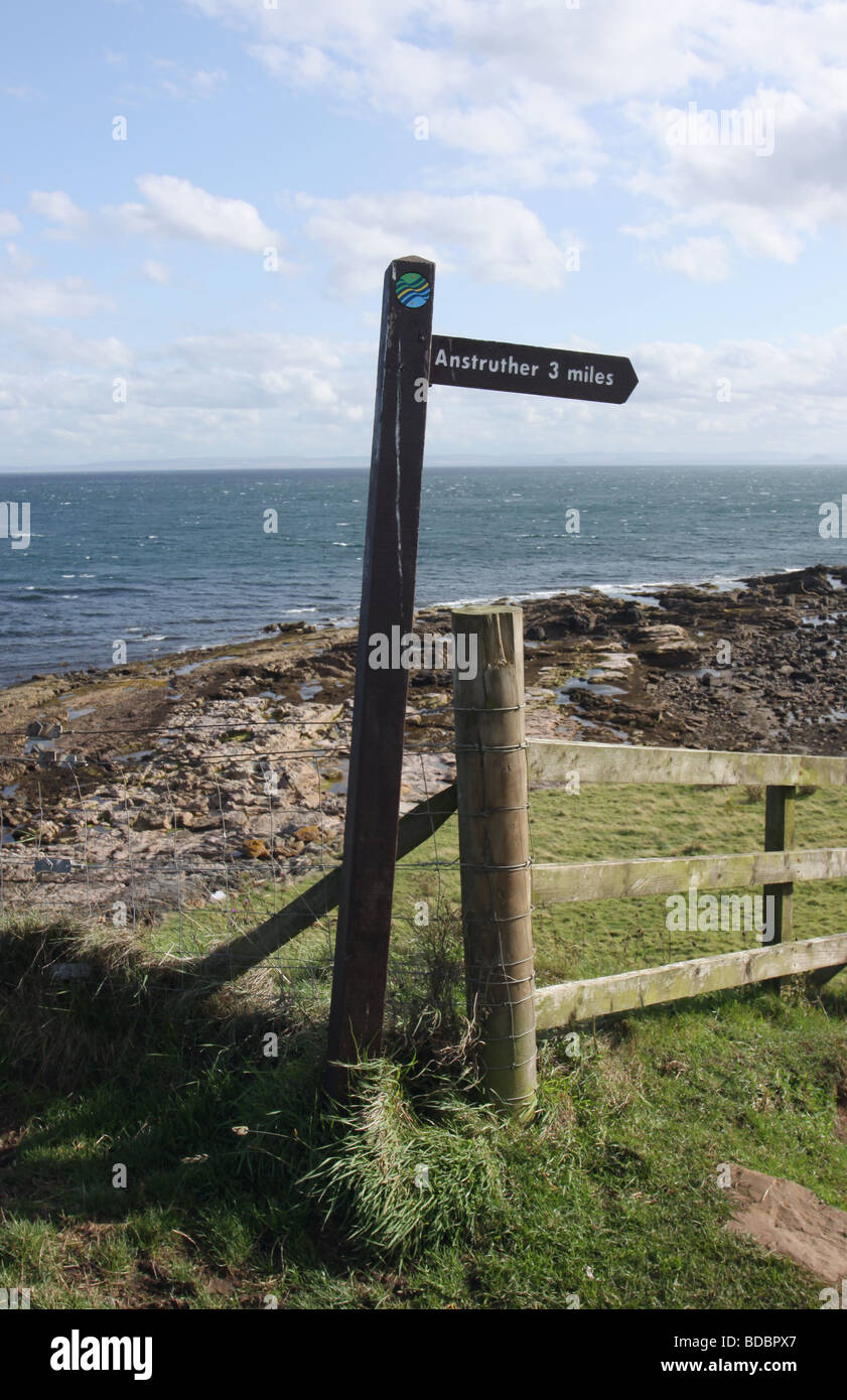 Fife coastal path sign to Anstruther Scotland August 2009 Stock Photo