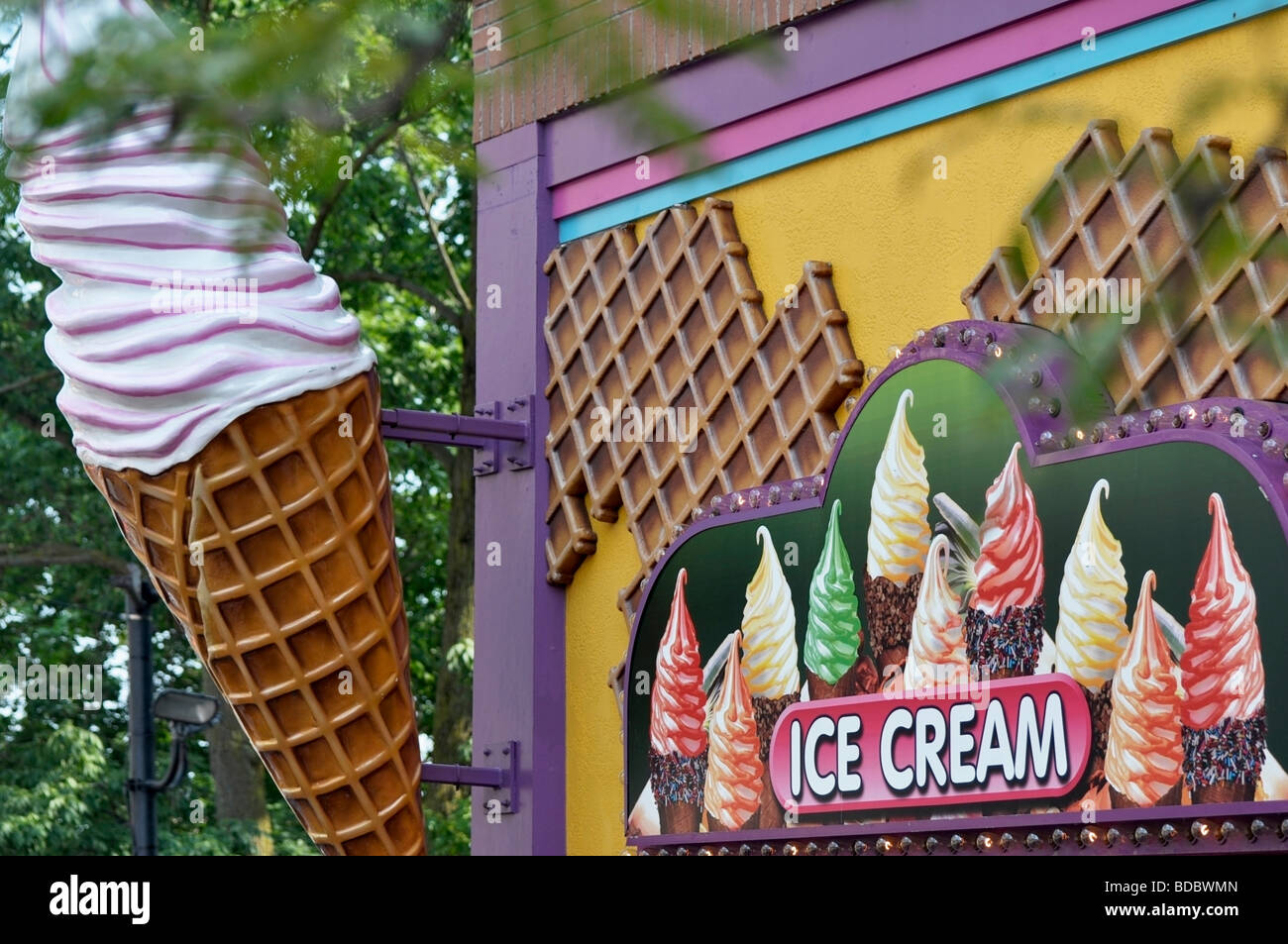 Sign of an Ice Cream Shop on Clifton Hill, Niagara, Ontario Stock Photo