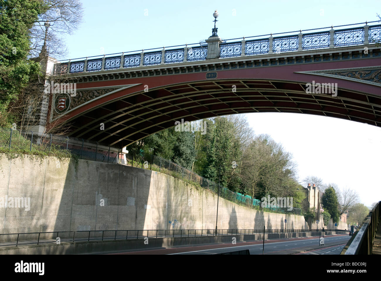 Hornsey Lane Bridge over Archway Road, Highgate London Stock Photo