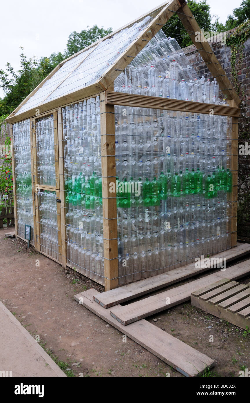 Garden Shed Greenhouse made out of wood and recycled ...