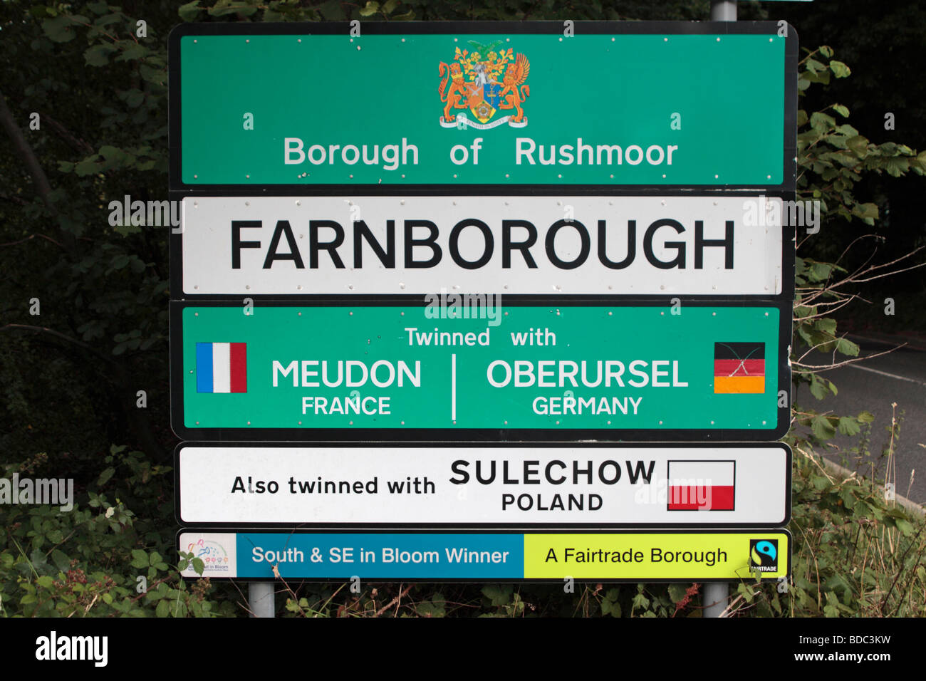 Town sign visitors to Farnborough, Hampshire, UK Stock Photo