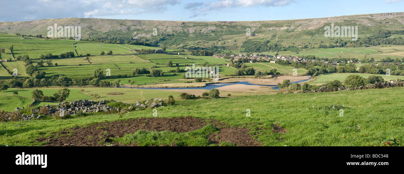 Reeth in Swaledale.  Picture taken from Harkerside. Stock Photo