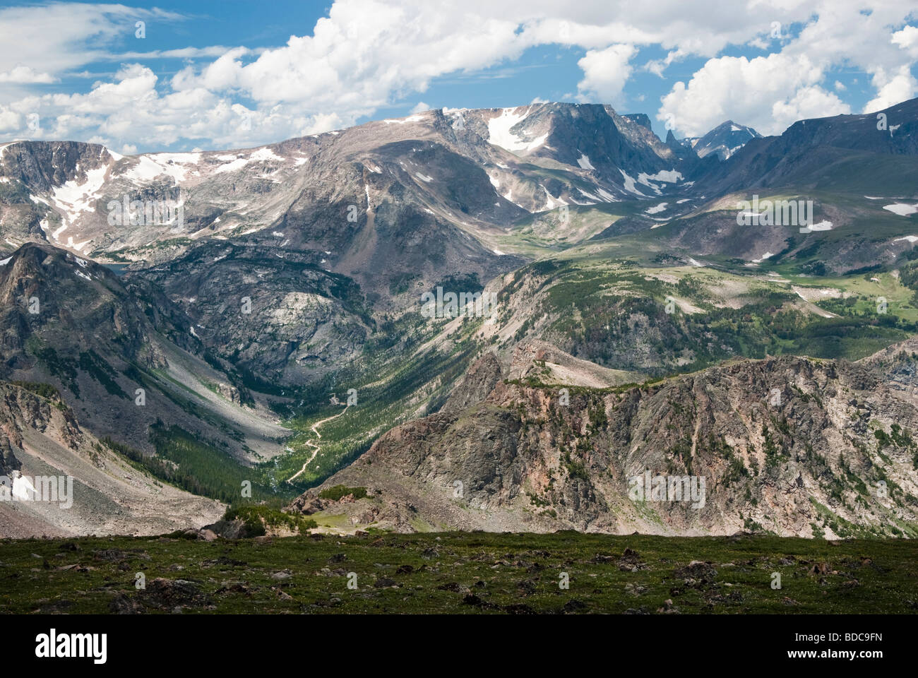 View of the mountains and valleys from the Beartooth Highway Stock Photo