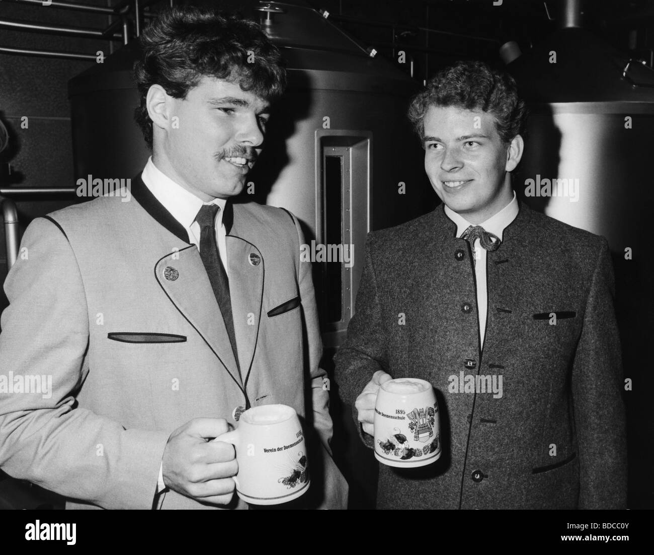 Schoerghuber, Stefan, 6.7.1961 - 25.11.2008, German businessman, half length, with Norman Kronseder, during inauguration of a brewery, Graefelfing, Germany, 24.9.1984, Stock Photo