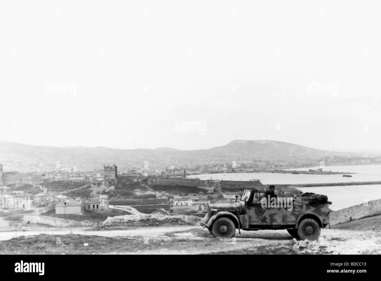 events, Second World War / WWII, Russia 1944 / 1945, Crimea, Wehrmacht car at Sevastopol, spring 1944, Third Reich, military, 20th century, historic, historical, Eastern Front, USSR, Soviet Union, bay, coast, Ukraine, people, 1940s, Stock Photo