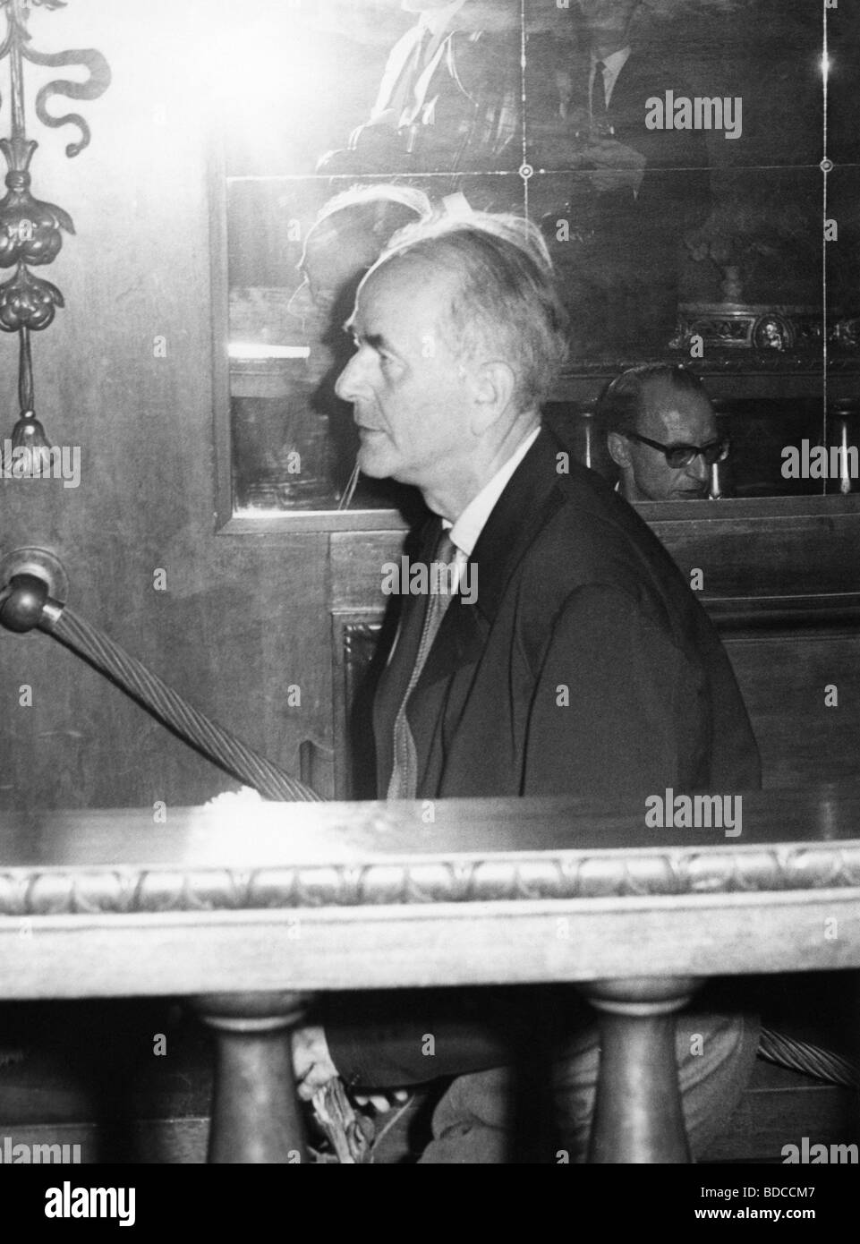 Speer, Albert, 19.3.1905 - 1.9.1981, German architect, politician (NSDAP), Minister of Armaments and War Production 1942 - 1945, half length, during press conference after his release from prison, 1.10.1966, Stock Photo