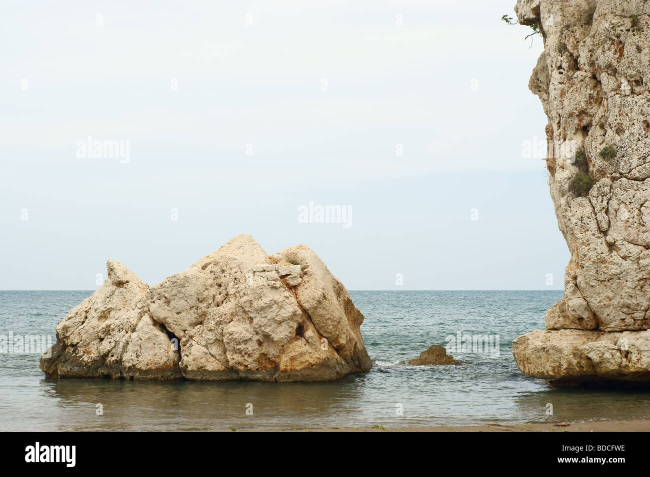 rock cliff and sea Stock Photo - Alamy