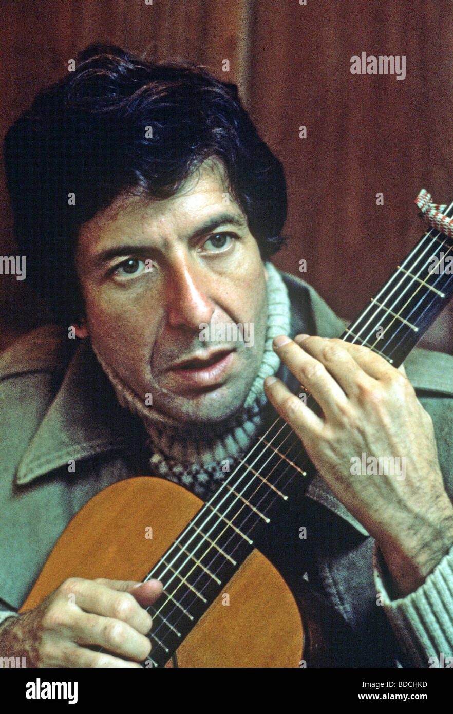 LEONARD COHEN - US singer about 1975 Stock Photo - Alamy