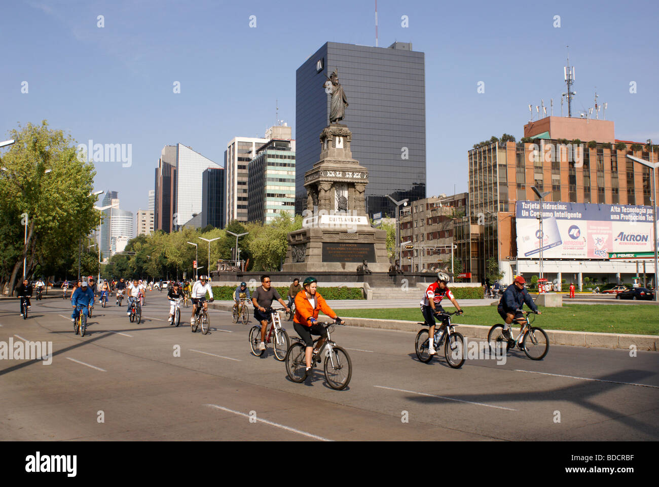 Bicyclists on Paseo de la Reforma, Mexico City Stock Photo