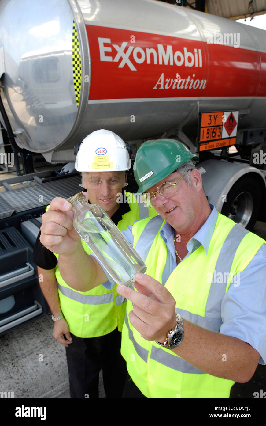 Aviation Fuel Stock Photos & Aviation Fuel Stock Images Alamy