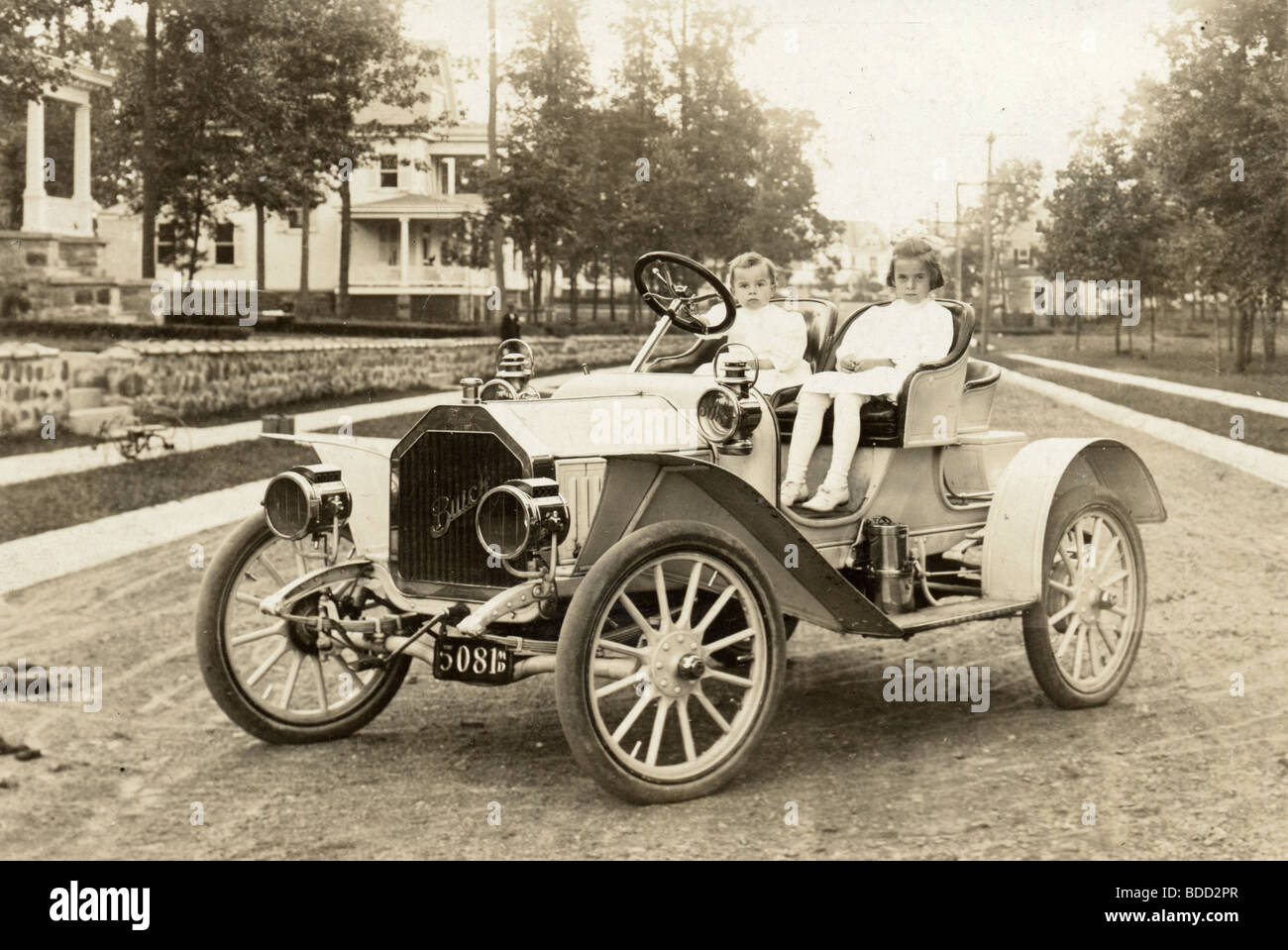 Little Girls in Buick Roadster, c. 1908 Stock Photo