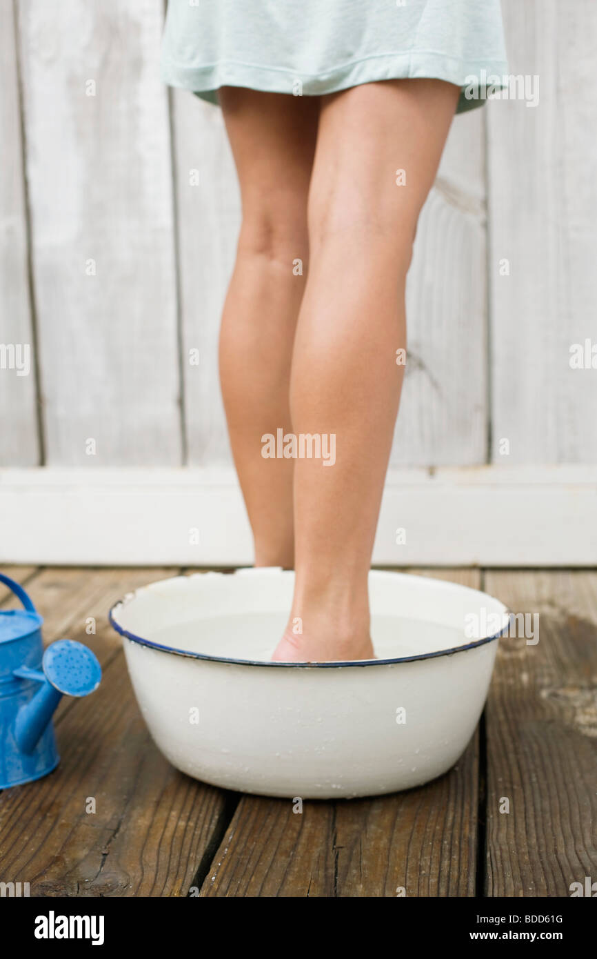 Leg Washing Stock Photos & Leg Washing Stock Images Alamy