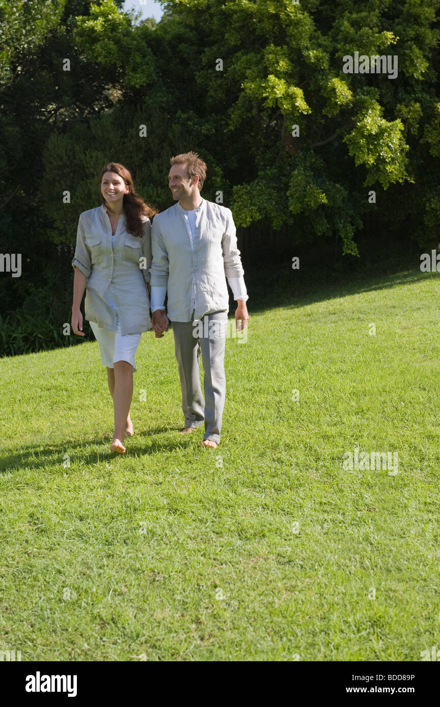 Walking barefoot grass hi-res stock photography and images - Alamy