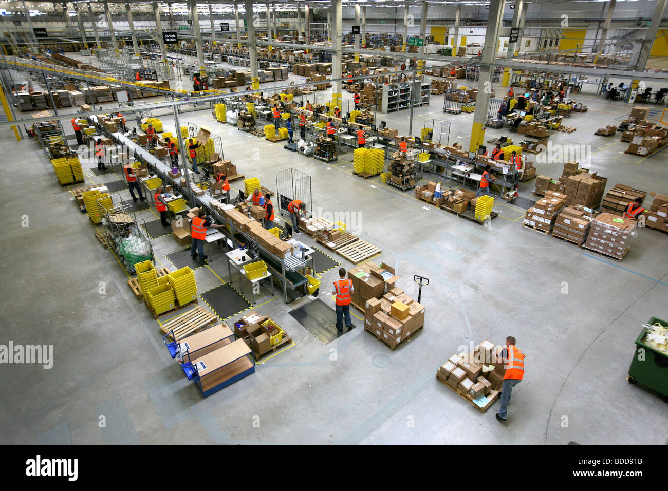 Amazon Distribution Centre, Swansea Stock Photo Alamy