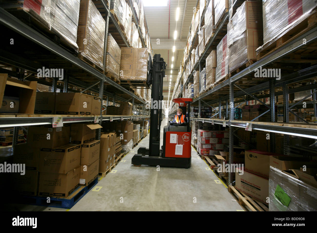 Amazon Distribution Centre, Swansea Stock Photo Alamy