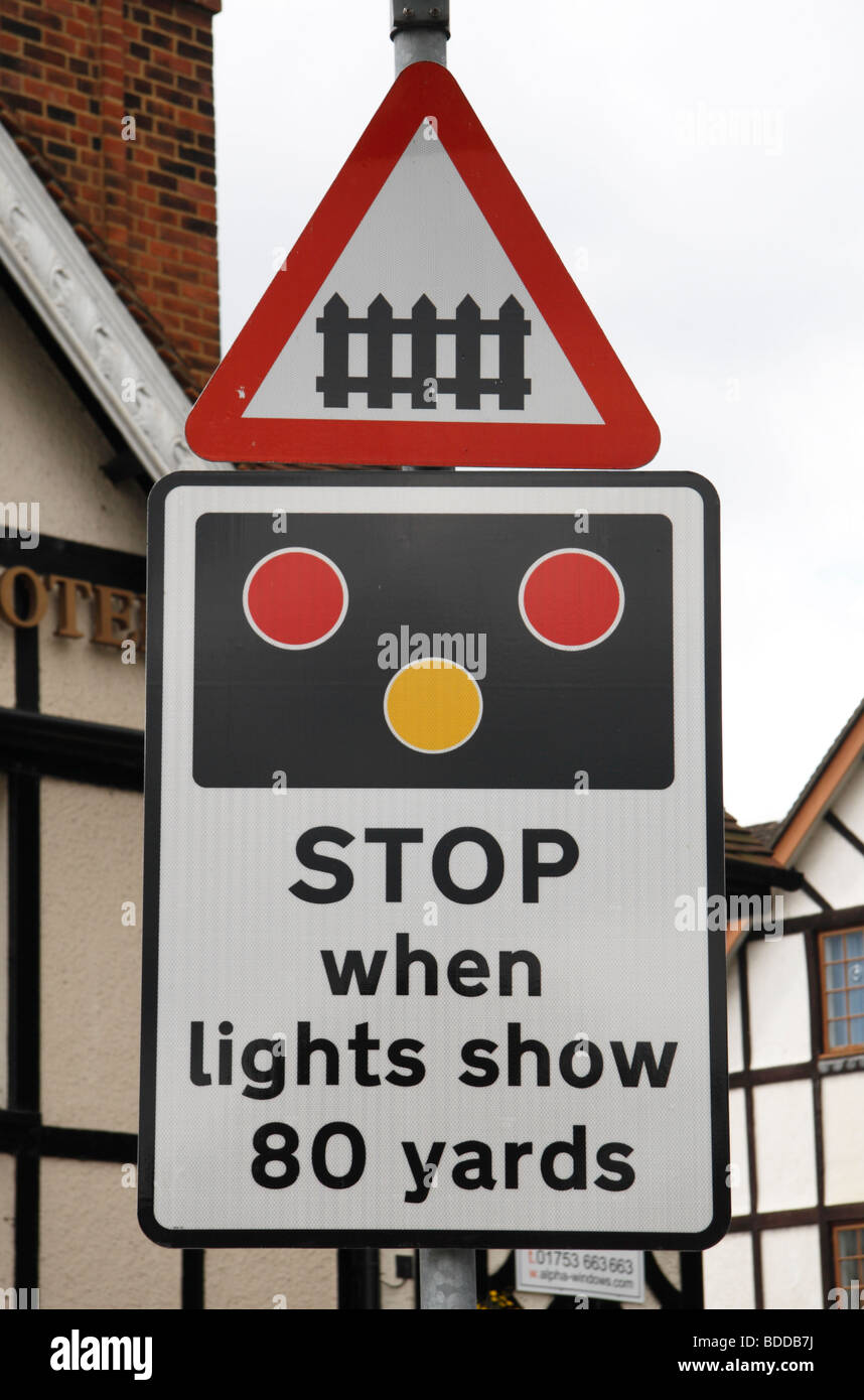 Sign Level Crossing Hi Res Stock Photography And Images Page 3 Alamy