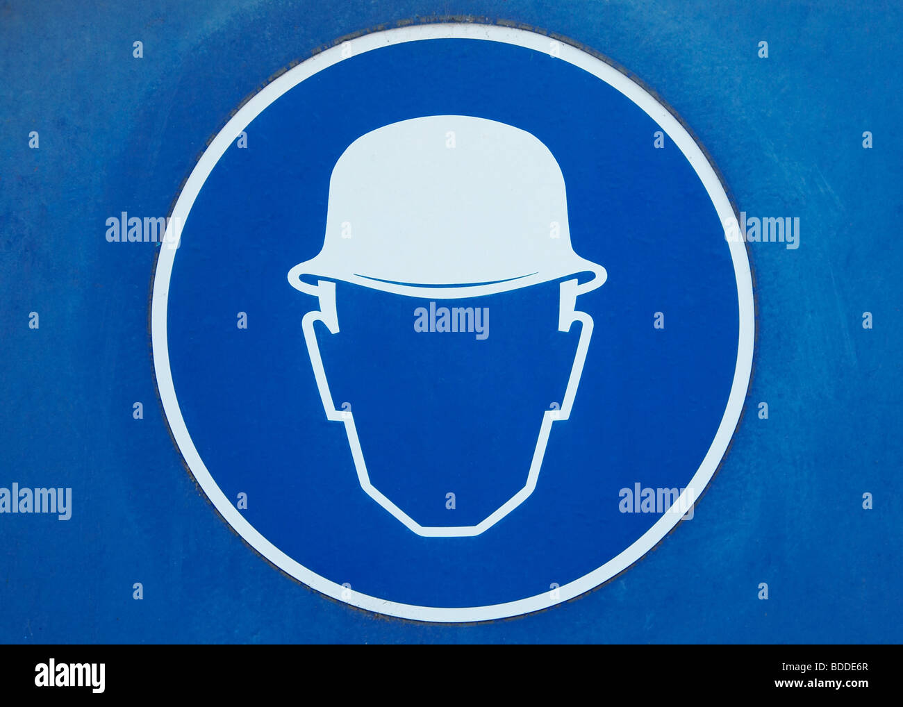 warning sign 'hard hat zone' Stock Photo Alamy