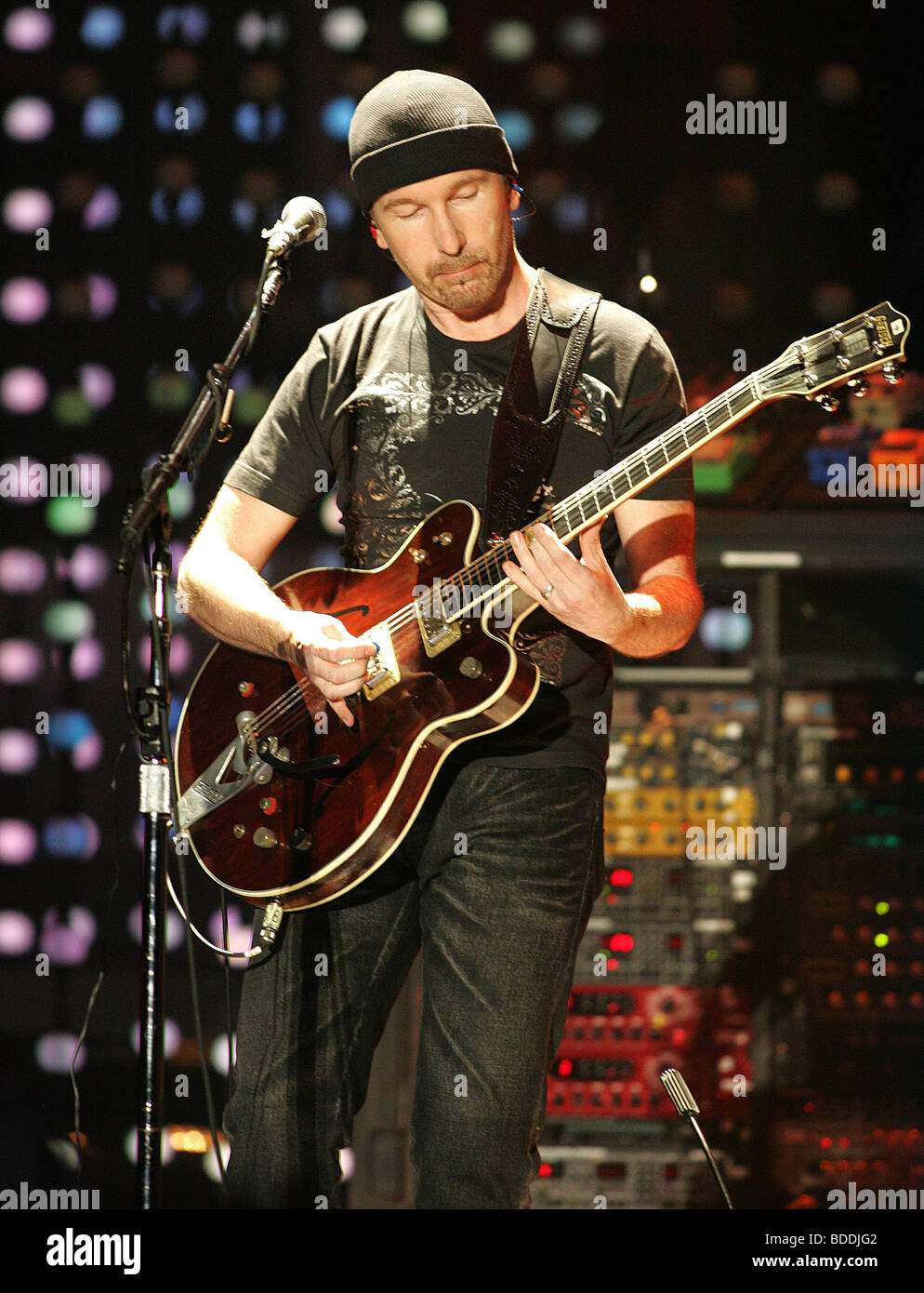 The edge guitar u2 hi-res stock photography and images - Alamy