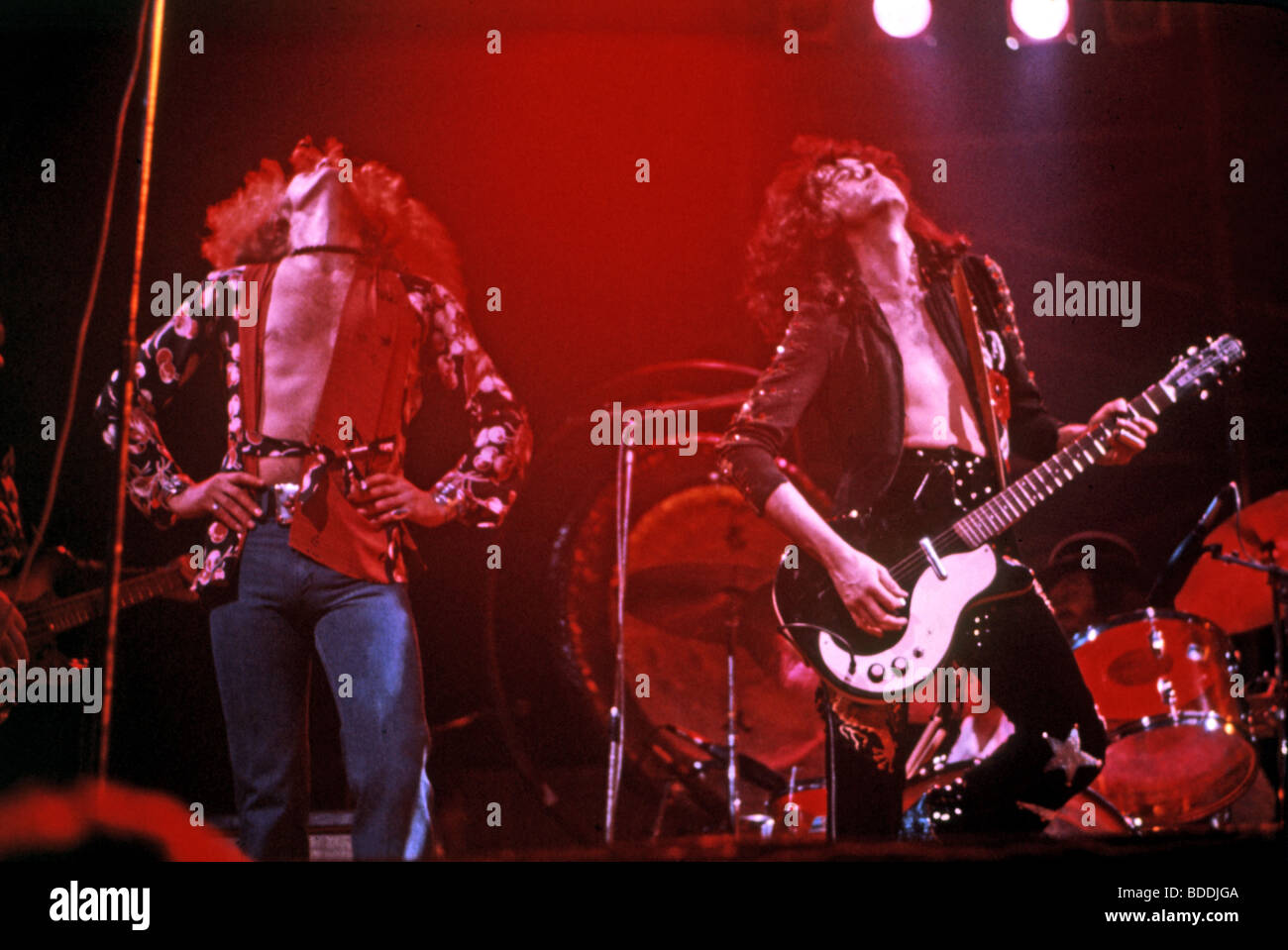 LED ZEPPELIN - Robert Plant at left and Jimmy Page about 1975 Stock Photo -  Alamy