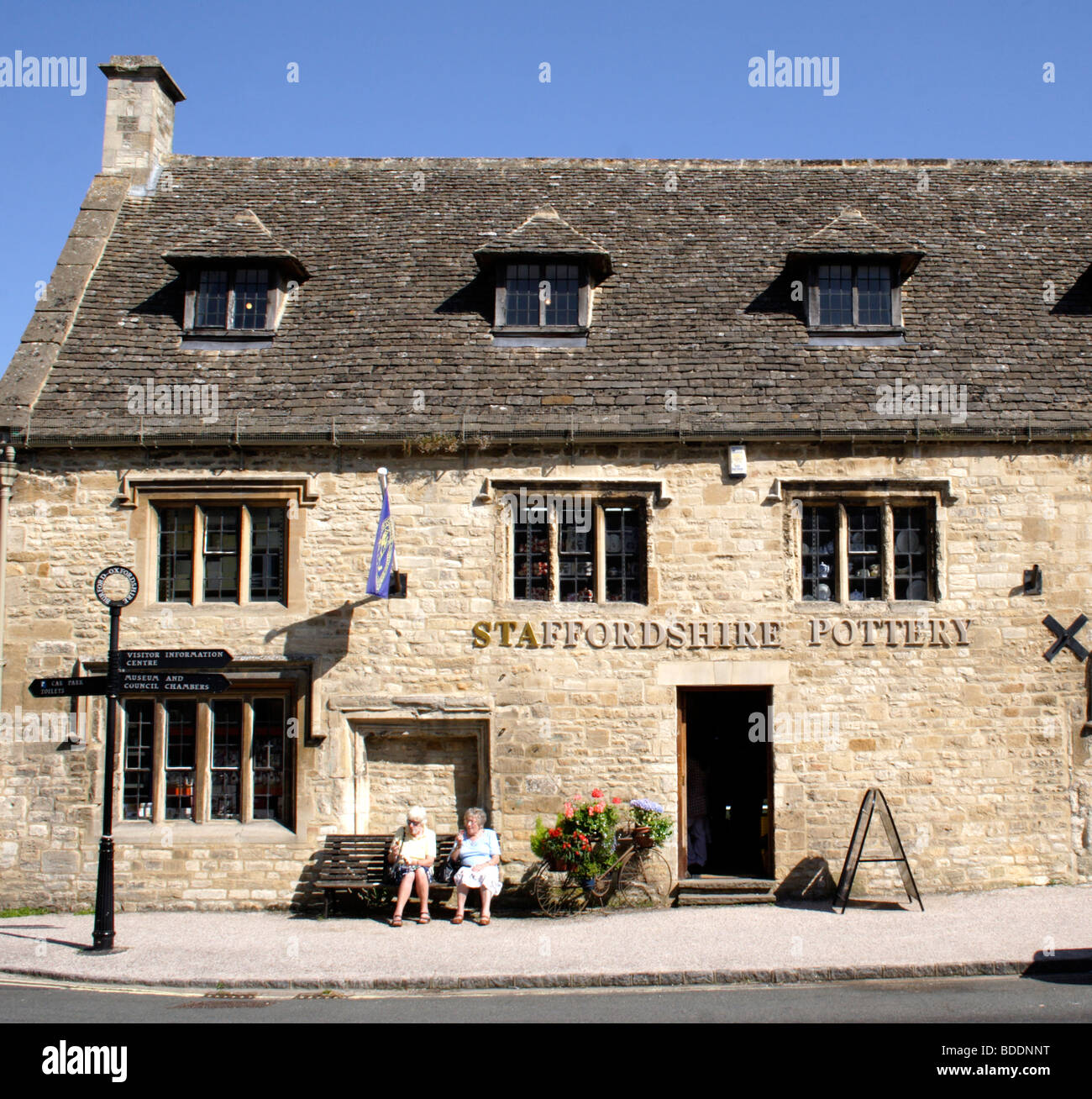 Staffordshire Pottery Burford Oxfordshire Stock Photo Alamy