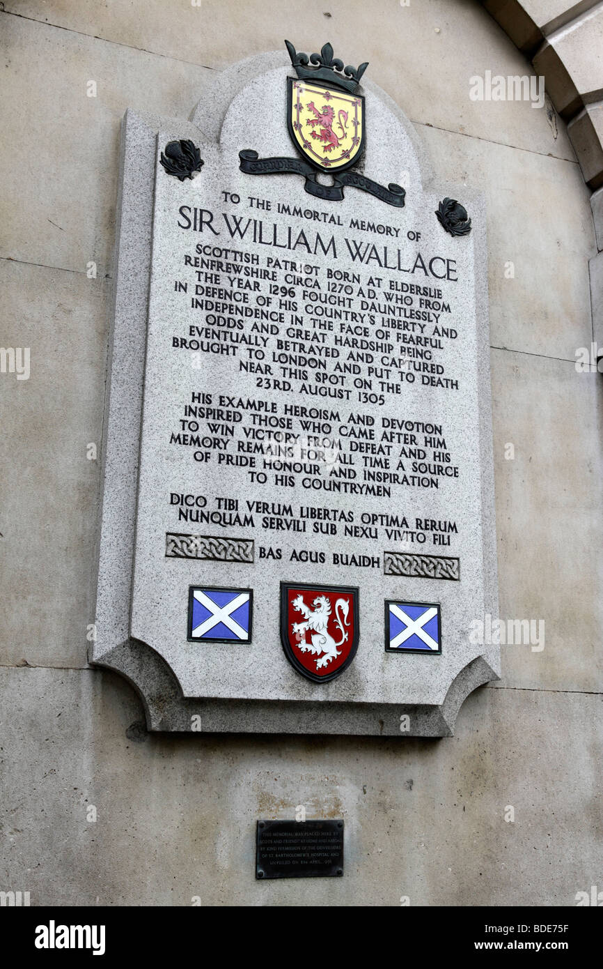 the sir william wallace memorial marking the spot where he was put to death smithfield london uk Stock Photo
