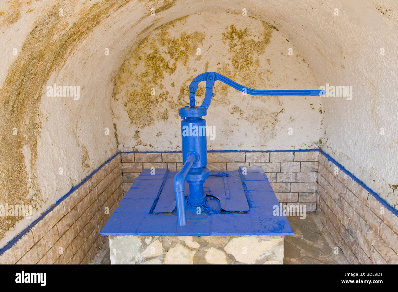 Village water pump hires stock photography and images Alamy