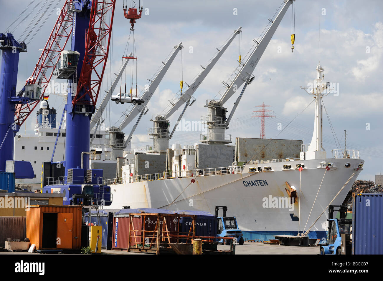 Germany Hamburg , loading of used cars for export to africa Cotonou