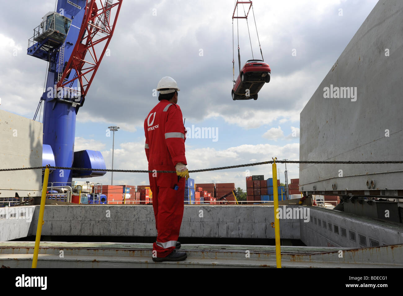 Germany Hamburg , loading of used cars for export to africa Cotonou