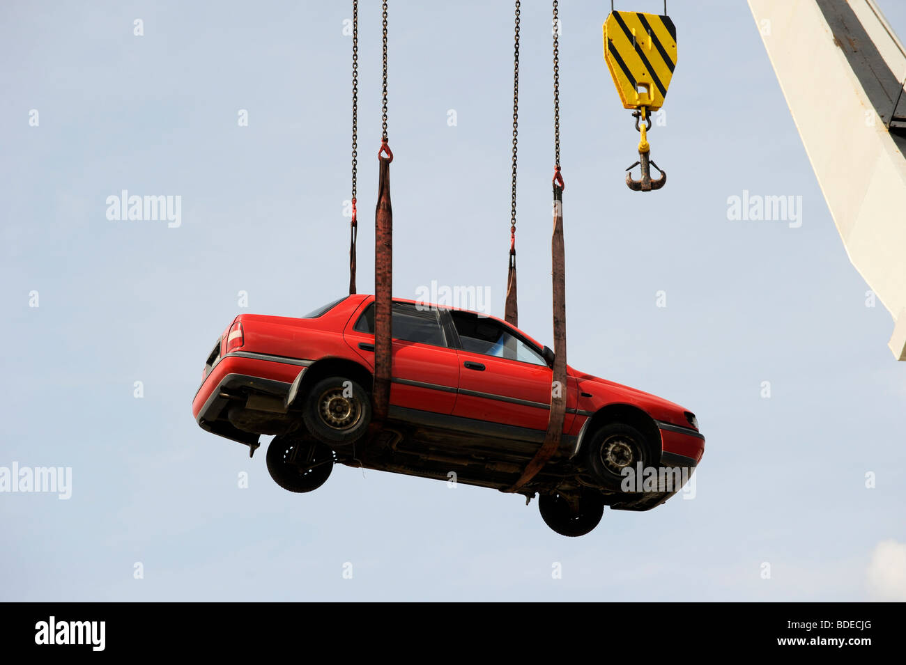 Germany Hamburg , loading of used cars for export to africa Cotonou