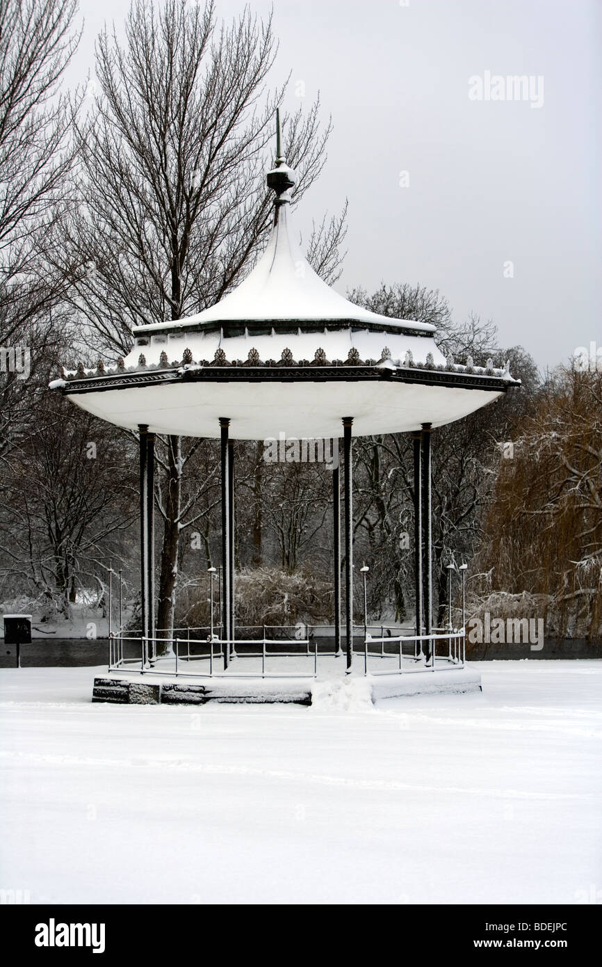Bandstand after heavy snowfall, London, England, UK, Europe Stock Photo