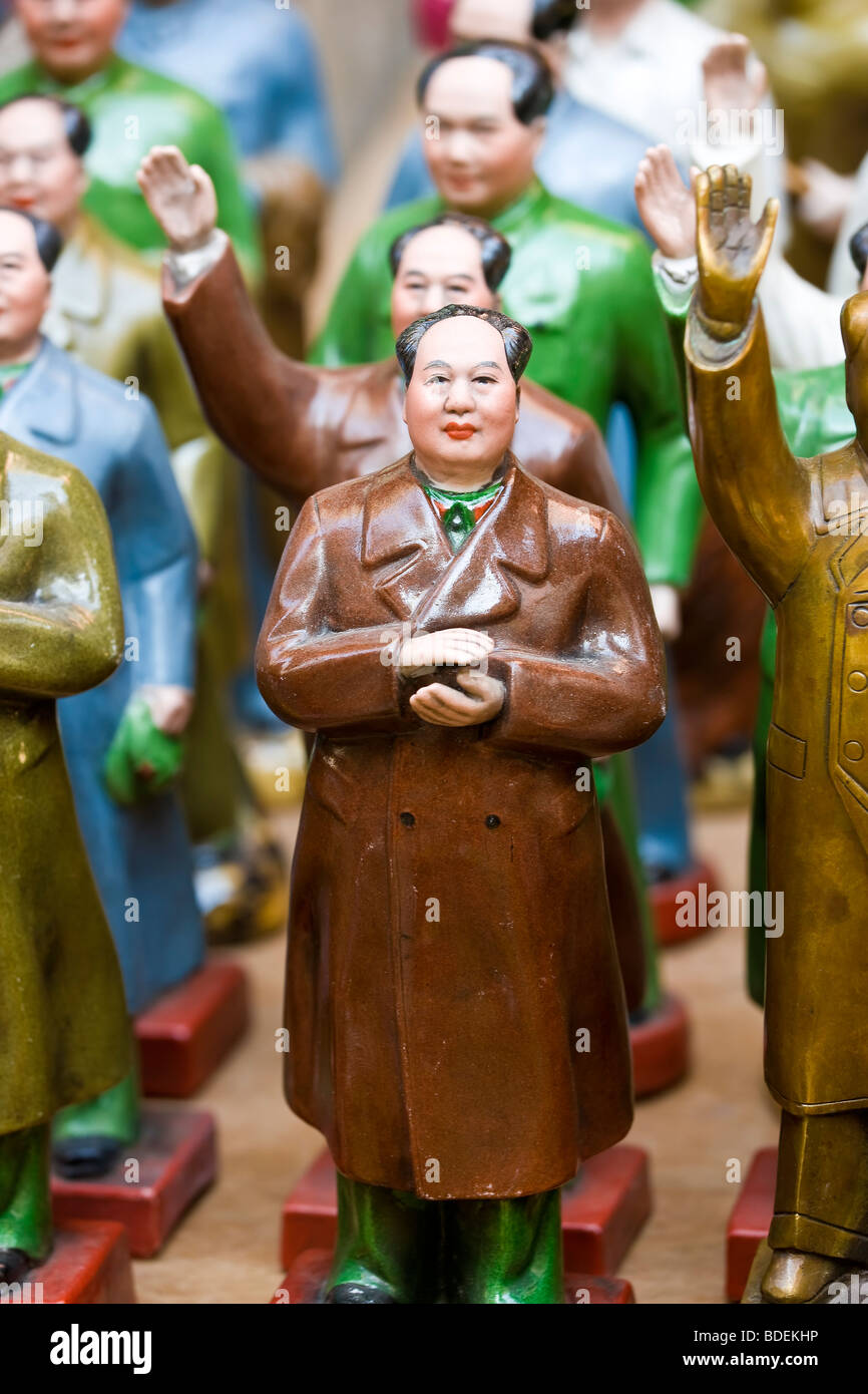 China, Hong Kong, Central, Hollywood Road Antiques Market, Chairman Mao Communist Era Souvenir statues Stock Photo