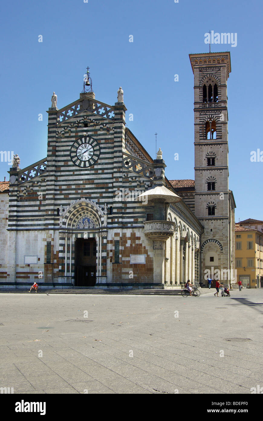 Cathedral of S. Stefano, Prato with the pulpit of Donatello and