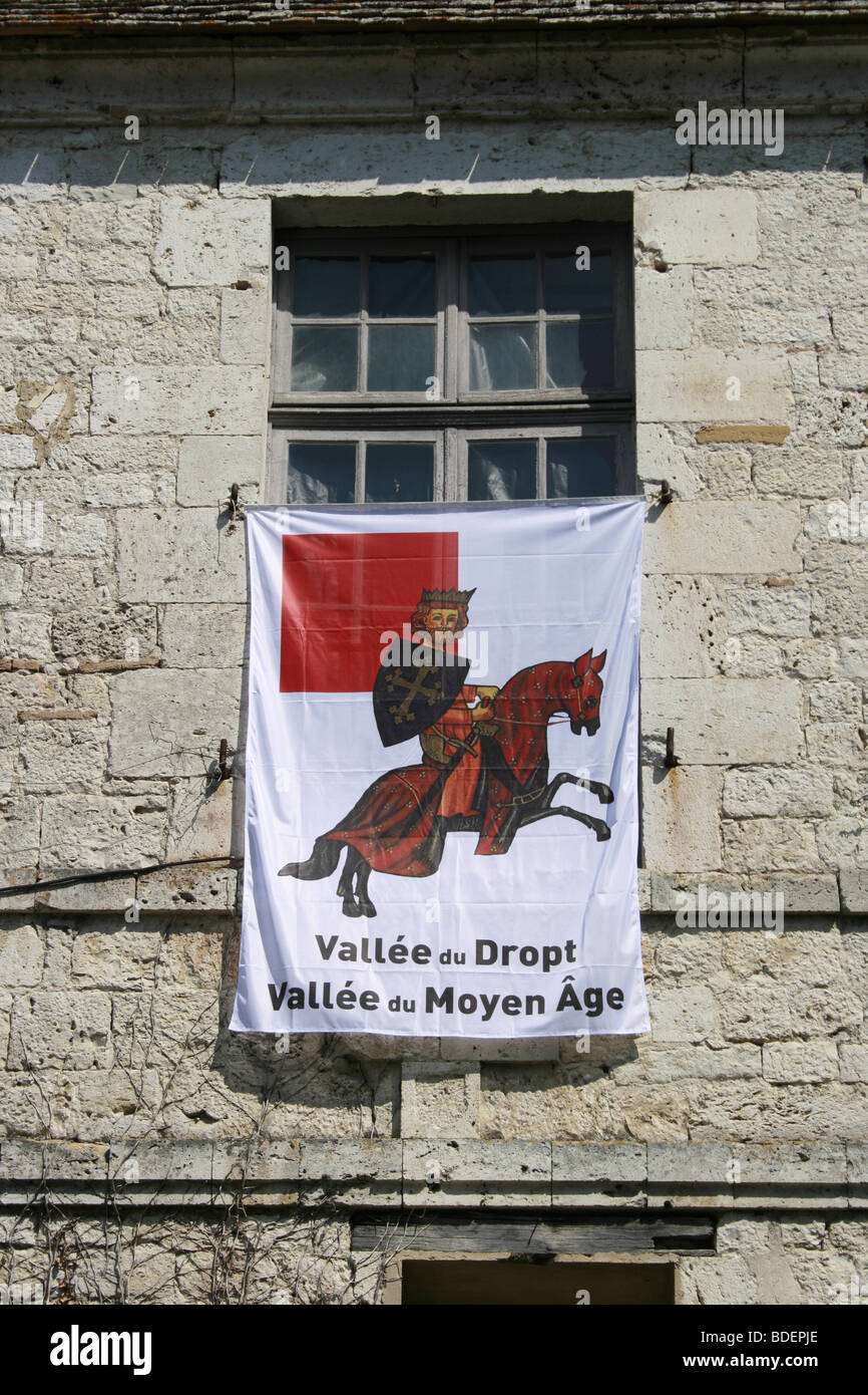 French medieval flag hi-res stock photography and images - Alamy