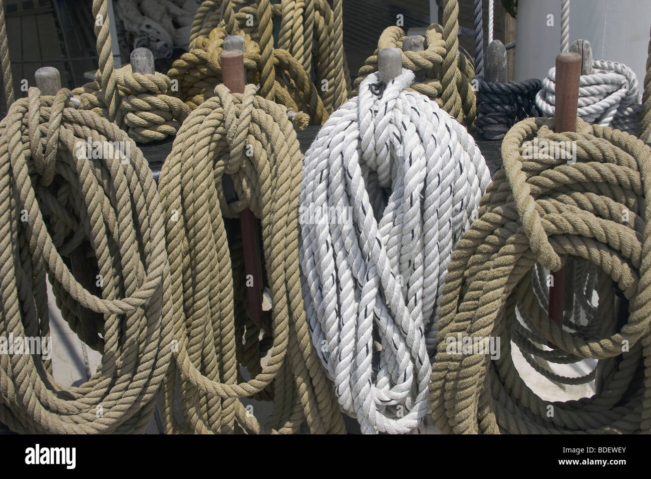 ship ropes and rigging Stock Photo - Alamy