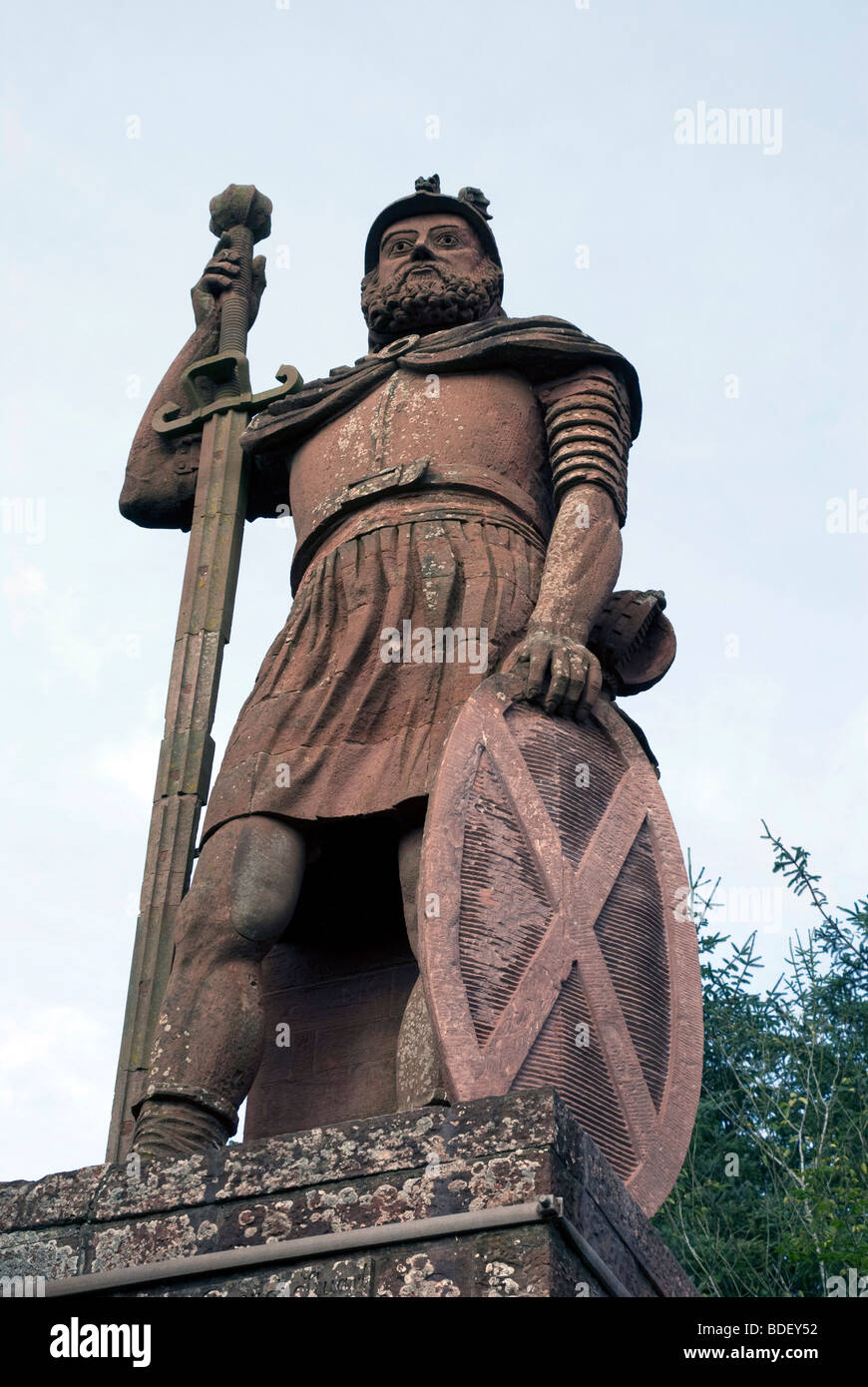 Scottish warrior shield hi-res stock photography and images - Alamy