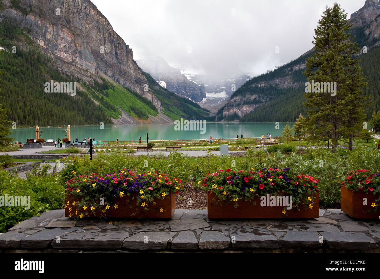 Fairmont Château Lake Louise Hotel in the Canadian Rockies, Alberta ...