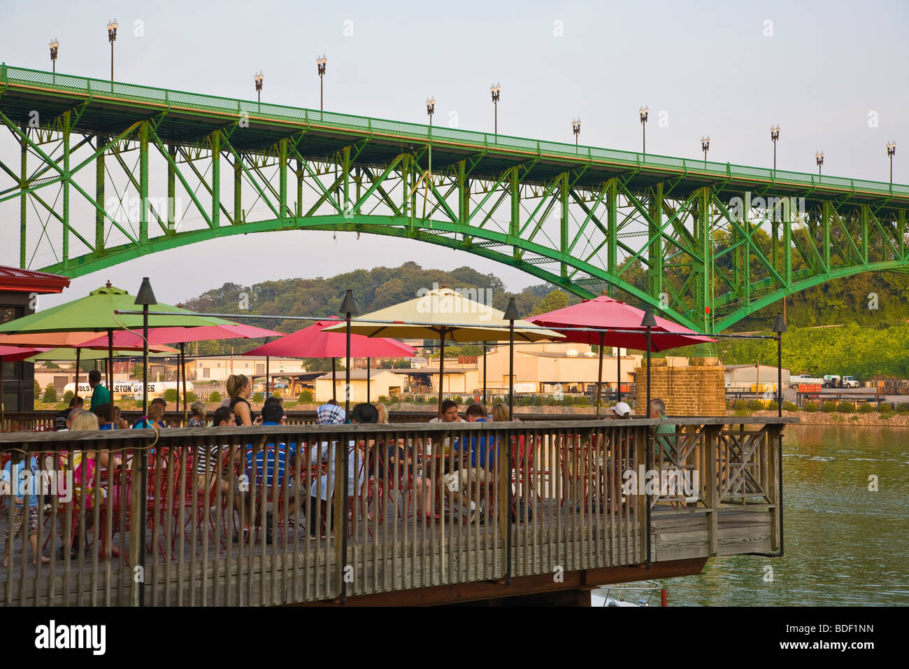 Calhouns Restaurant on the Tennessee River with the Gay Street bridge