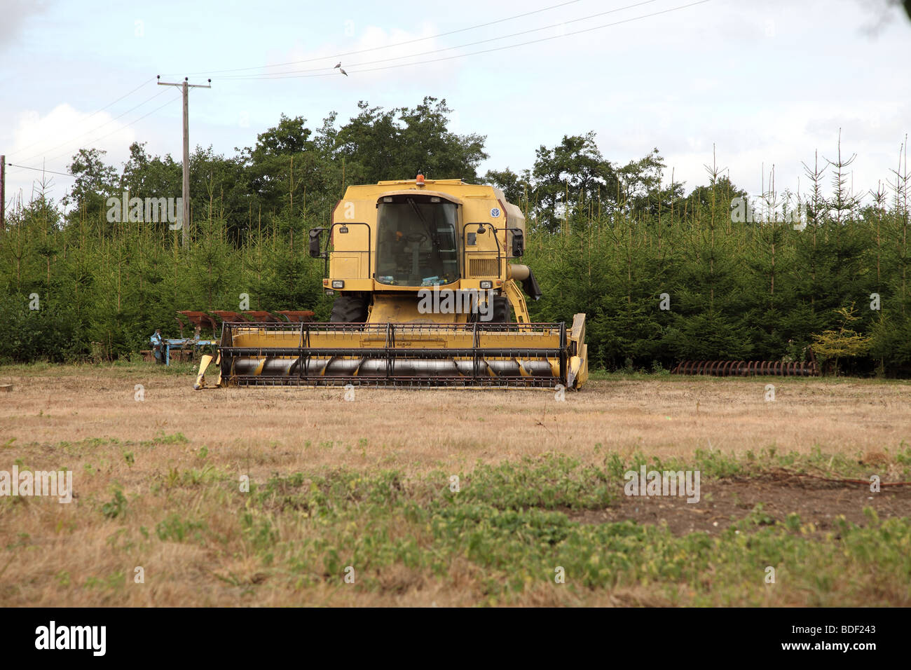Parked combine harvester hi-res stock photography and images - Alamy