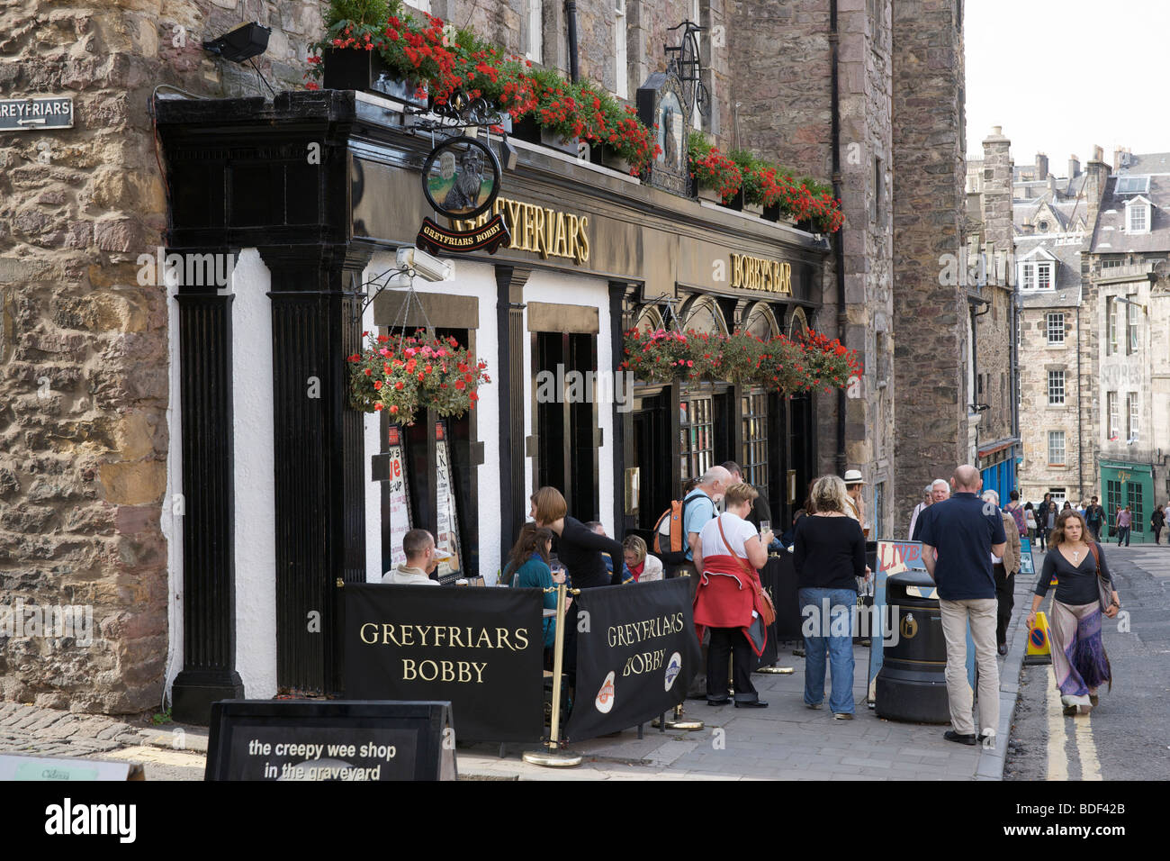 Greyfriars Bobby Bar in Edinburgh during the Fringe. Stock Photo