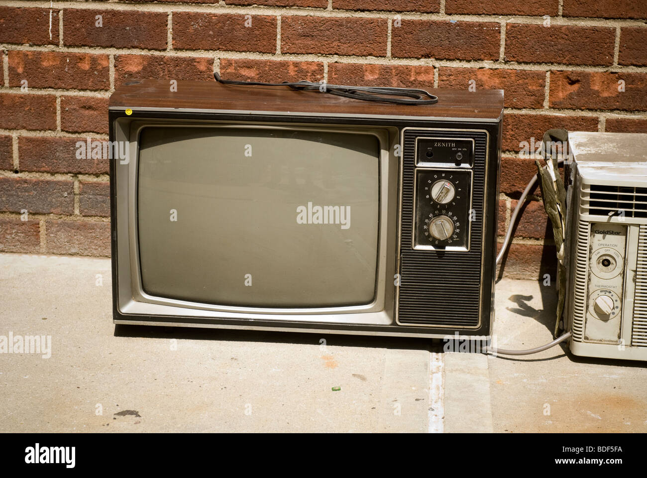 Analog tv hires stock photography and images Alamy