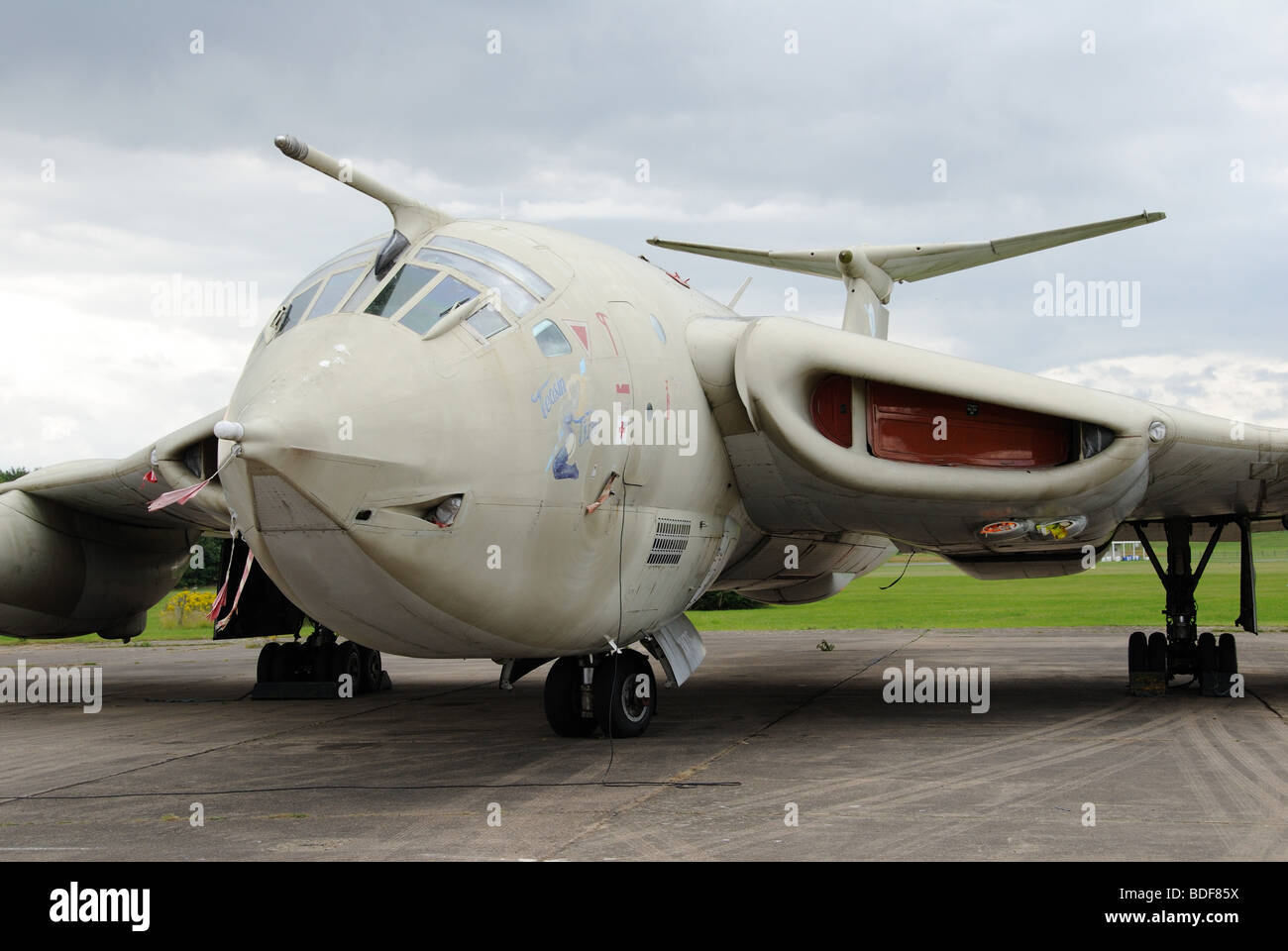 V bombers hi-res stock photography and images - Alamy