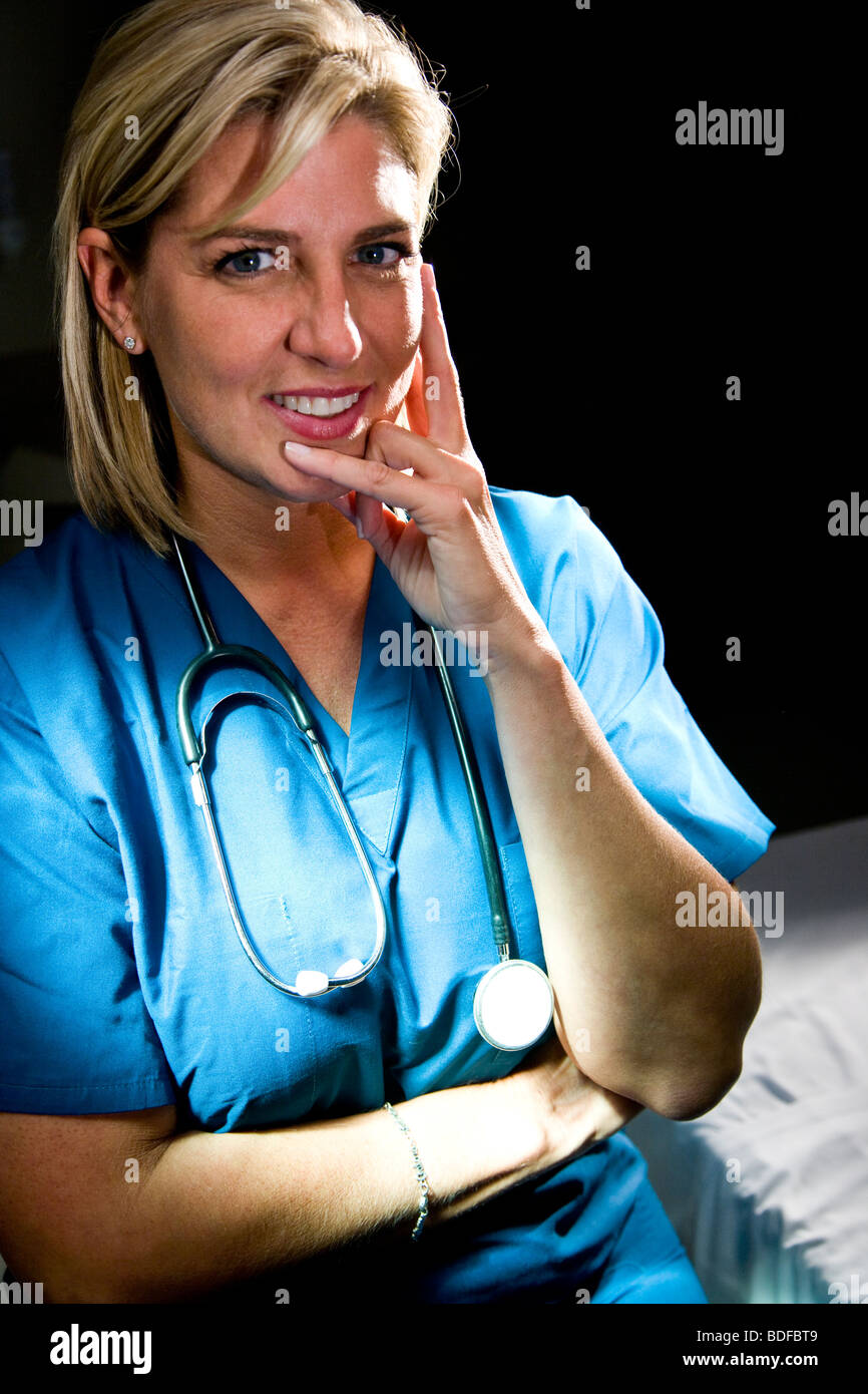 Medical doctor nurse stethoscope hi-res stock photography and images ...